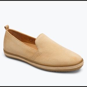 Bill Blass Nude Sutton Slip Ons (8.5)